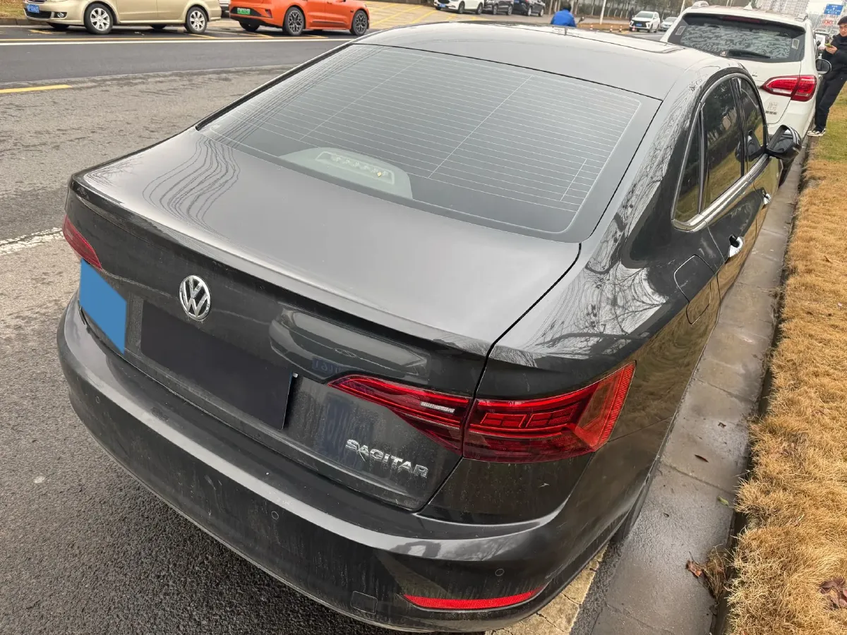 2020 Volkswagen Sagitar 1.2T 116HP L4 5MT,autocango,china used car exporter,china ev exporter,chinese used car exporter,chinese used ev exporter