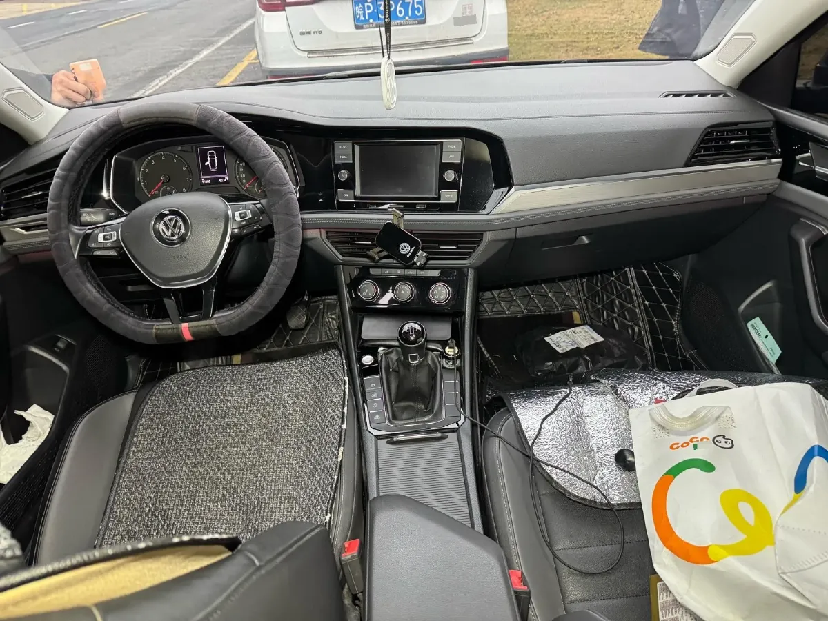 2020 Volkswagen Sagitar 1.2T 116HP L4 5MT,autocango,china used car exporter,china ev exporter,chinese used car exporter,chinese used ev exporter