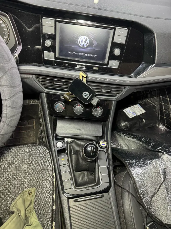 2020 Volkswagen Sagitar 1.2T 116HP L4 5MT,autocango,china used car exporter,china ev exporter,chinese used car exporter,chinese used ev exporter