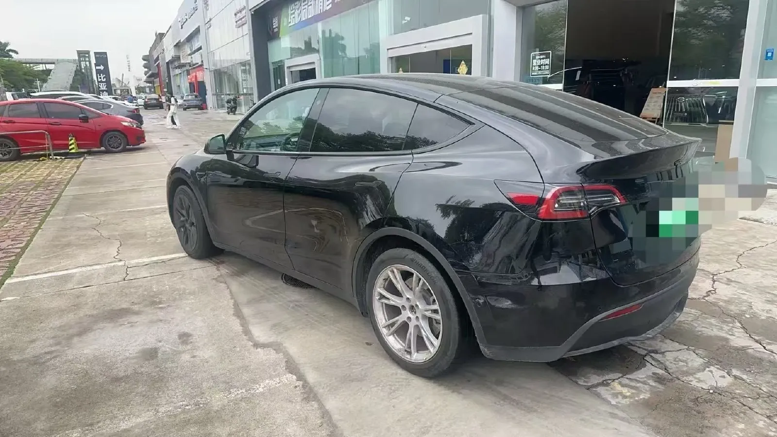 2022 Tesla Model Y BEV 60KWH,autocango,china used car exporter,china ev exporter,chinese used car exporter,chinese used ev exporter