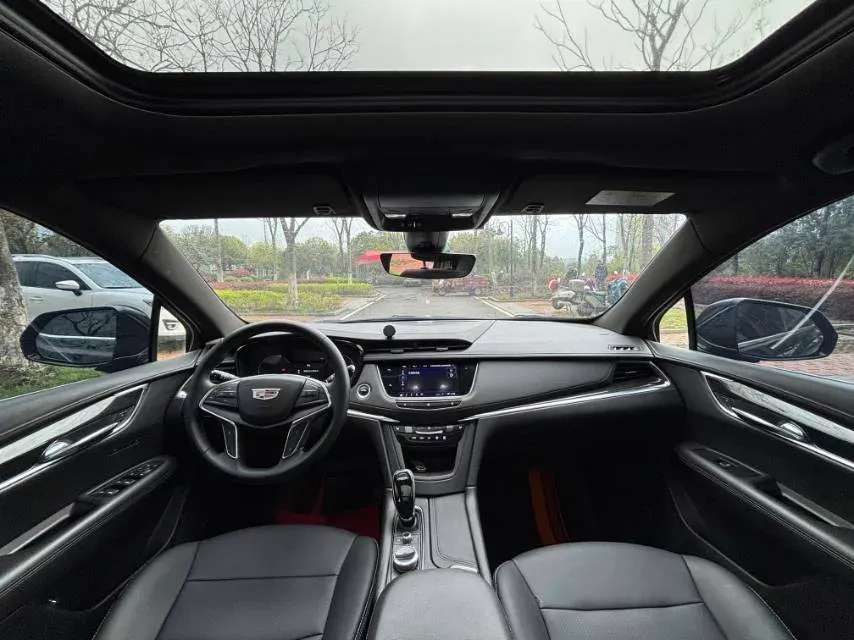 2020 Cadillac XT5 2.0T 241HP L4 9AT,autocango,china used car exporter,china ev exporter,chinese used car exporter,chinese used ev exporter