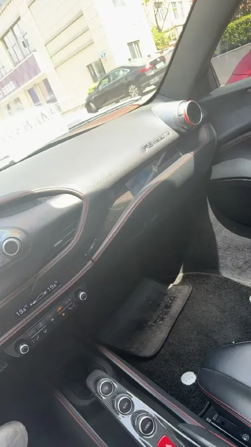 2020 Ferrari F8 3.9T 720HP V8 7DCT,autocango,china used car exporter,china ev exporter,chinese used car exporter,chinese used ev exporter