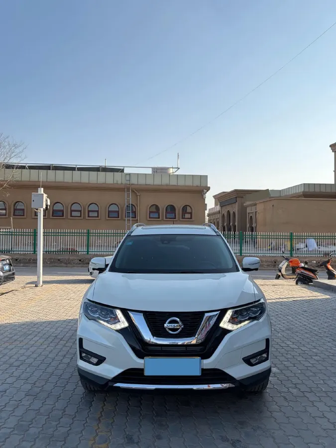2019 Nissan X-Trail 2.0L 154HP L4 CVT,autocango,china used car exporter,china ev exporter,chinese used car exporter,chinese used ev exporter