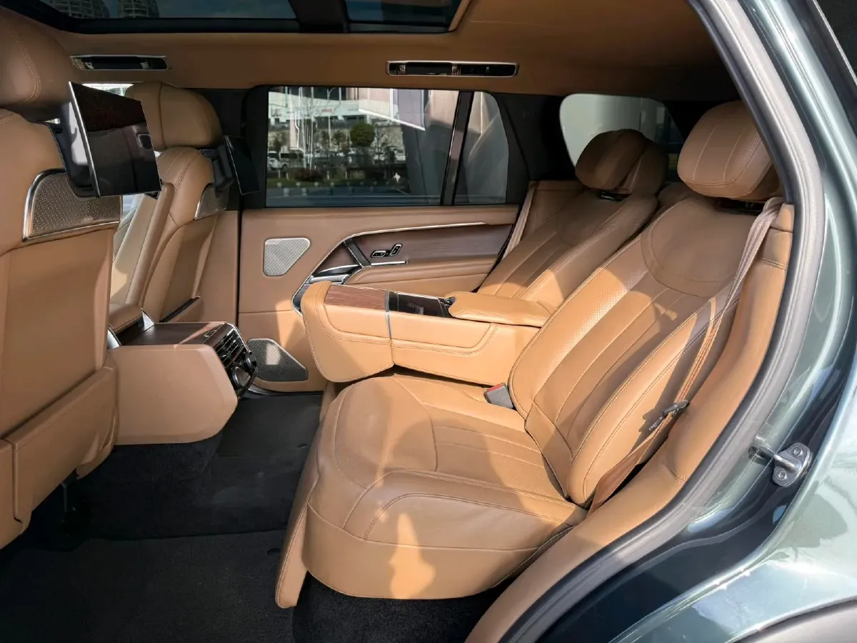 2022 Land Rover Range Rover 3.0T 400HP L6 8AT,autocango,china used car exporter,china ev exporter,chinese used car exporter,chinese used ev exporter