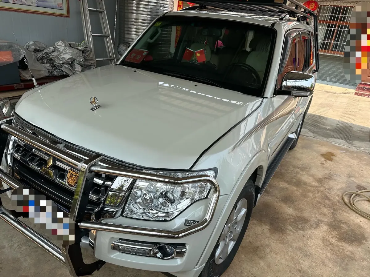 2020 Mitsubishi Pajero 3.0L 174HP V6 5AT,autocango,china used car exporter,china ev exporter,chinese used car exporter,chinese used ev exporter