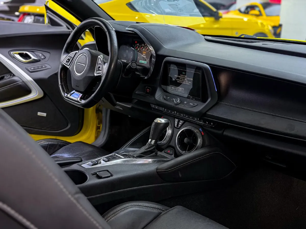 2017 Chevrolet Camaro 2.0T 275HP L4 8AT,autocango,china used car exporter,china ev exporter,chinese used car exporter,chinese used ev exporter