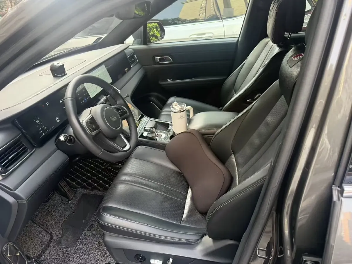 2020 Li ONE Range Extended 131HP REEV 40.5KWH,autocango,china used car exporter,china ev exporter,chinese used car exporter,chinese used ev exporter