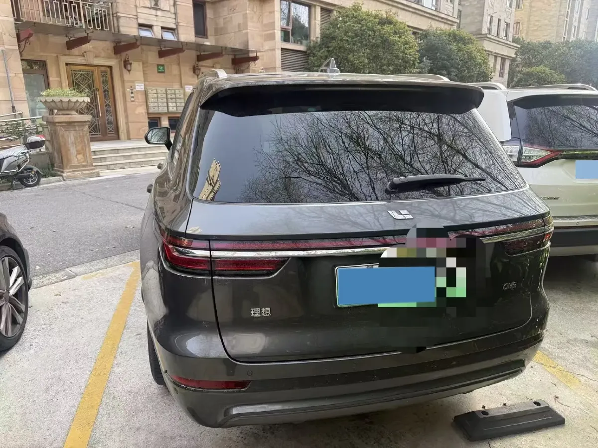 2020 Li ONE Range Extended 131HP REEV 40.5KWH,autocango,china used car exporter,china ev exporter,chinese used car exporter,chinese used ev exporter