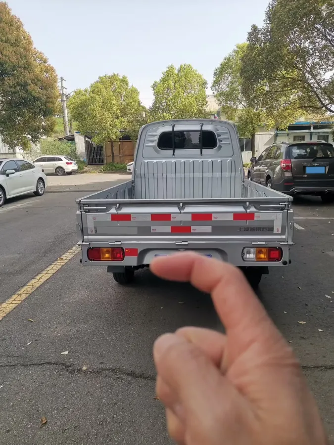 2023 WuLing RongGuang Mini Truck 1.5L 102HP L4 5MT,autocango,china used car exporter,china ev exporter,chinese used car exporter,chinese used ev exporter