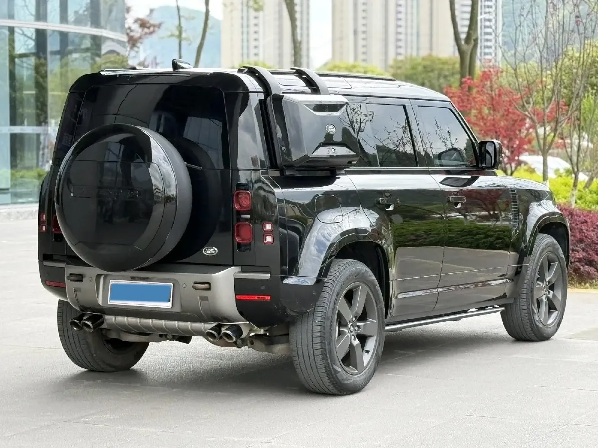 2023 Land Rover Defender 3.0T 400HP L6 8AT,autocango,china used car exporter,china ev exporter,chinese used car exporter,chinese used ev exporter