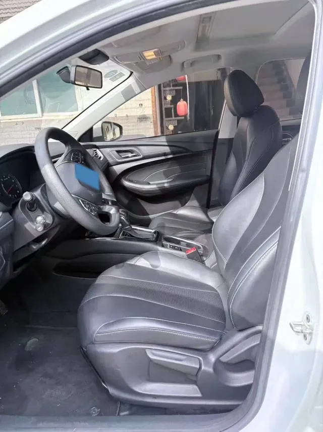 2019 Roewe i5 1.5L 120HP L4 CVT,autocango,china used car exporter,china ev exporter,chinese used car exporter,chinese used ev exporter