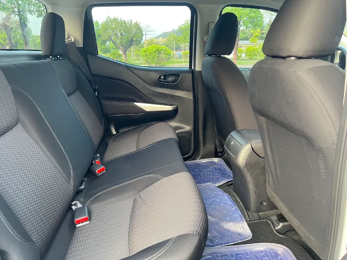 2019 Nissan Navara 2.5L 193HP L4 6MT,autocango,china used car exporter,china ev exporter,chinese used car exporter,chinese used ev exporter