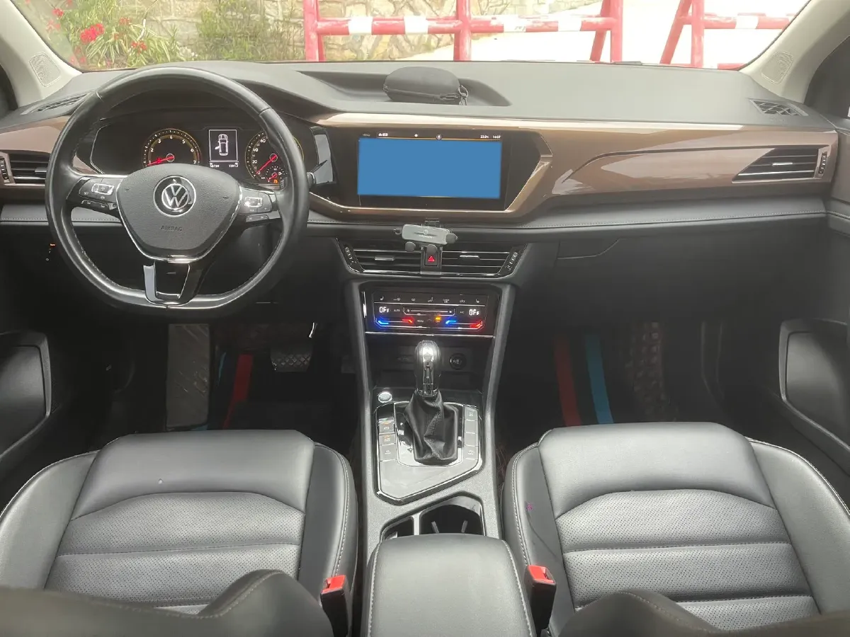 2021 Volkswagen Tharu 1.4T 150HP L4 7DCT,autocango,china used car exporter,china ev exporter,chinese used car exporter,chinese used ev exporter