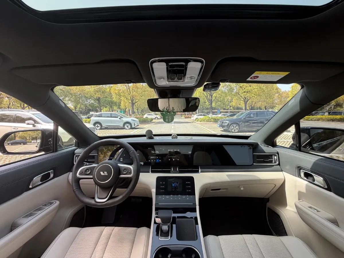 2020 Li ONE Range Extended 131HP REEV 40.5KWH,autocango,china used car exporter,china ev exporter,chinese used car exporter,chinese used ev exporter