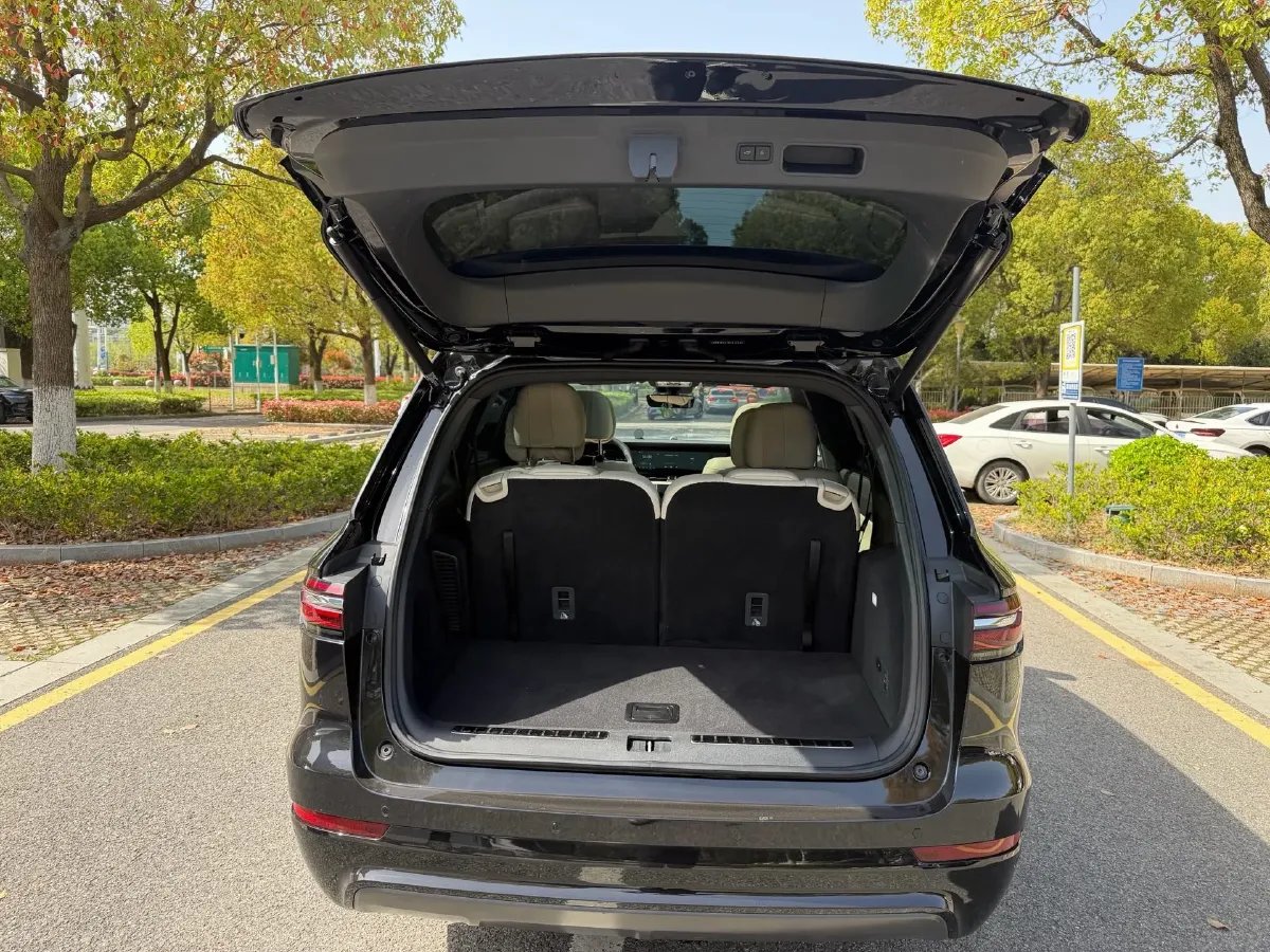 2020 Li ONE Range Extended 131HP REEV 40.5KWH,autocango,china used car exporter,china ev exporter,chinese used car exporter,chinese used ev exporter