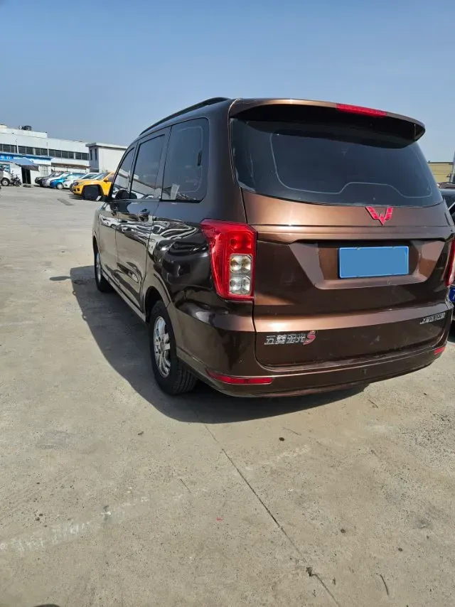 2018 WuLing HongGuang 1.5L 105HP L4 5MT,autocango,china used car exporter,china ev exporter,chinese used car exporter,chinese used ev exporter