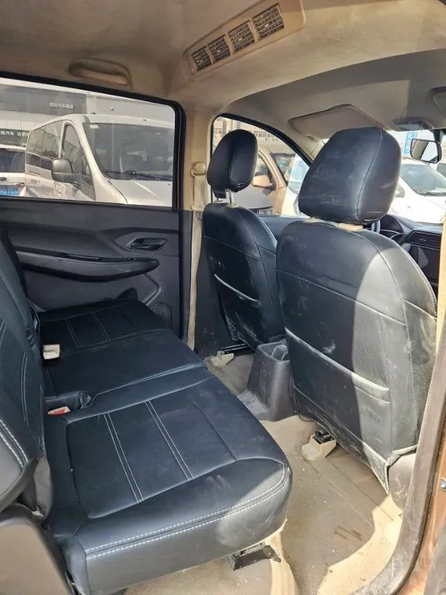 2018 WuLing HongGuang 1.5L 105HP L4 5MT,autocango,china used car exporter,china ev exporter,chinese used car exporter,chinese used ev exporter