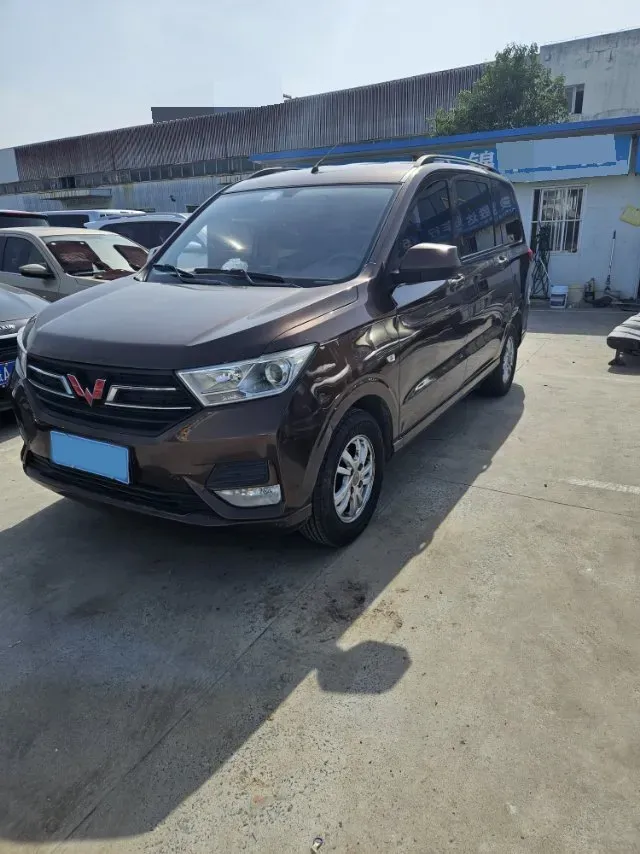 2018 WuLing HongGuang 1.5L 105HP L4 5MT,autocango,china used car exporter,china ev exporter,chinese used car exporter,chinese used ev exporter