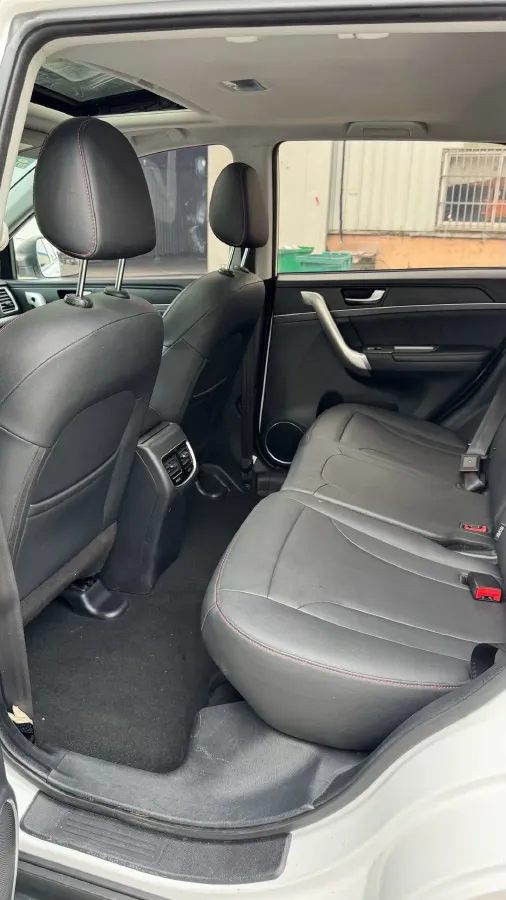 2019 Haval M6 1.5T 150HP L4 7DCT,autocango,china used car exporter,china ev exporter,chinese used car exporter,chinese used ev exporter