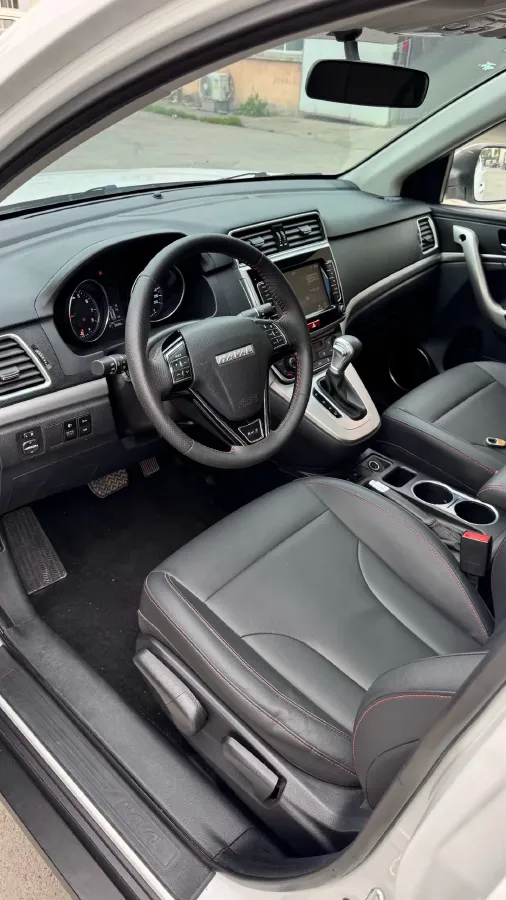 2019 Haval M6 1.5T 150HP L4 7DCT,autocango,china used car exporter,china ev exporter,chinese used car exporter,chinese used ev exporter