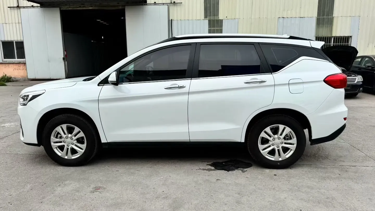 2019 Haval M6 1.5T 150HP L4 7DCT,autocango,china used car exporter,china ev exporter,chinese used car exporter,chinese used ev exporter