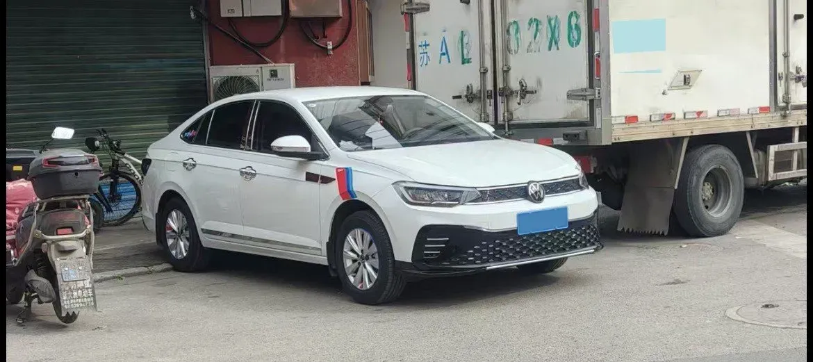 2025 Ruichi Auto EC75 BEV 41.85KWH,autocango,china used car exporter,china ev exporter,chinese used car exporter,chinese used ev exporter