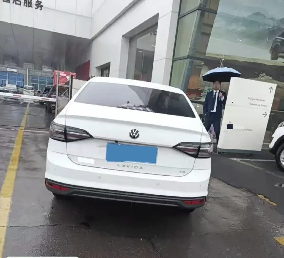 2025 Ruichi Auto EC75 BEV 41.85KWH,autocango,china used car exporter,china ev exporter,chinese used car exporter,chinese used ev exporter