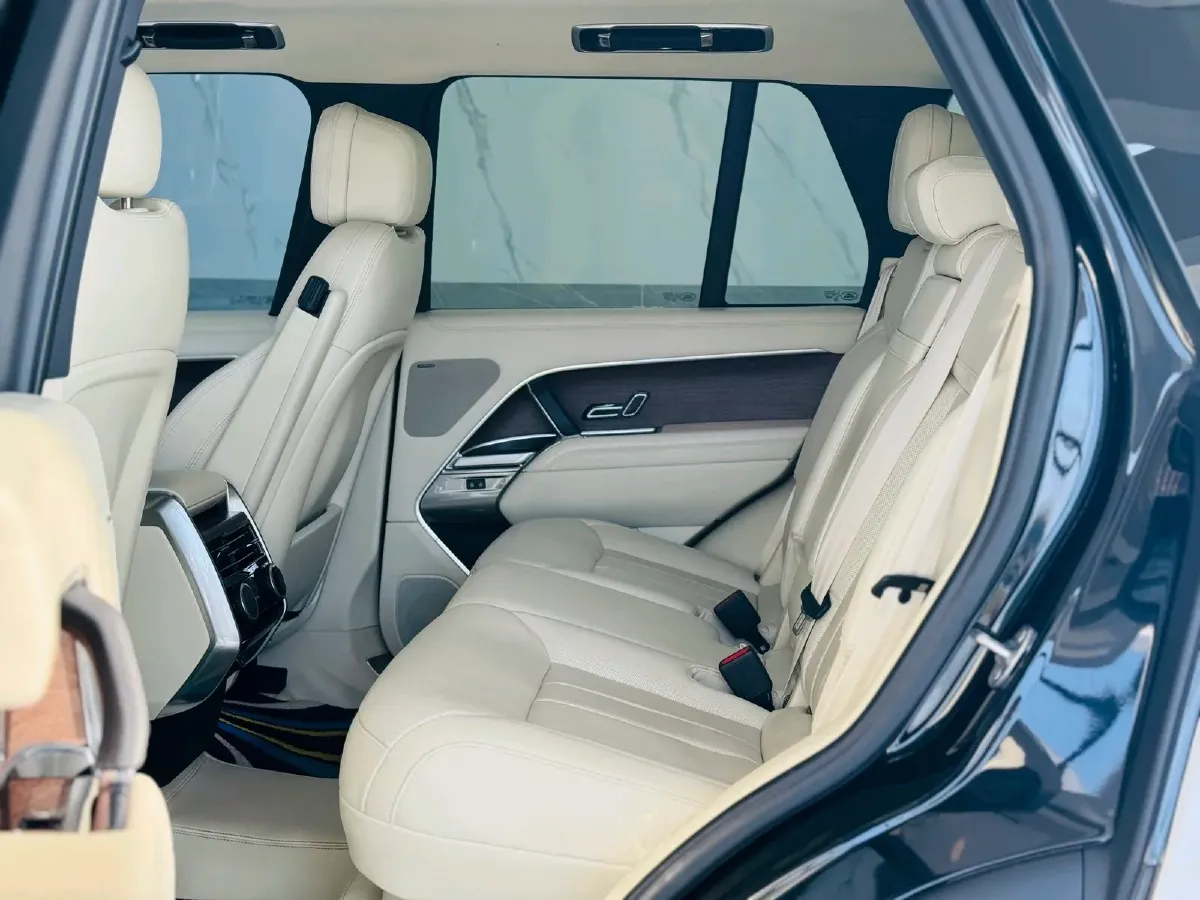 2023 Land Rover Range Rover 3.0T 360HP L6 8AT,autocango,china used car exporter,china ev exporter,chinese used car exporter,chinese used ev exporter