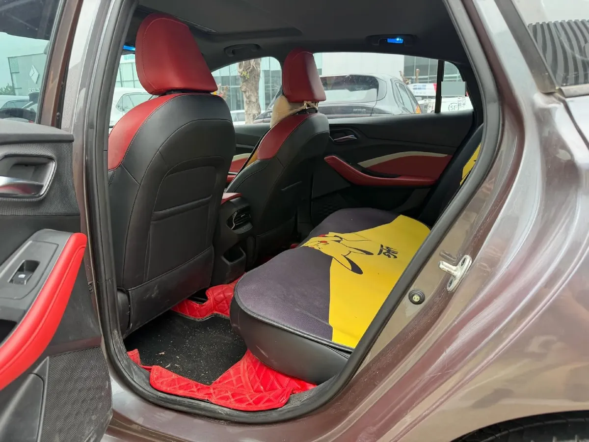 2021 MG 5 1.5L 120HP L4 5MT,autocango,china used car exporter,china ev exporter,chinese used car exporter,chinese used ev exporter