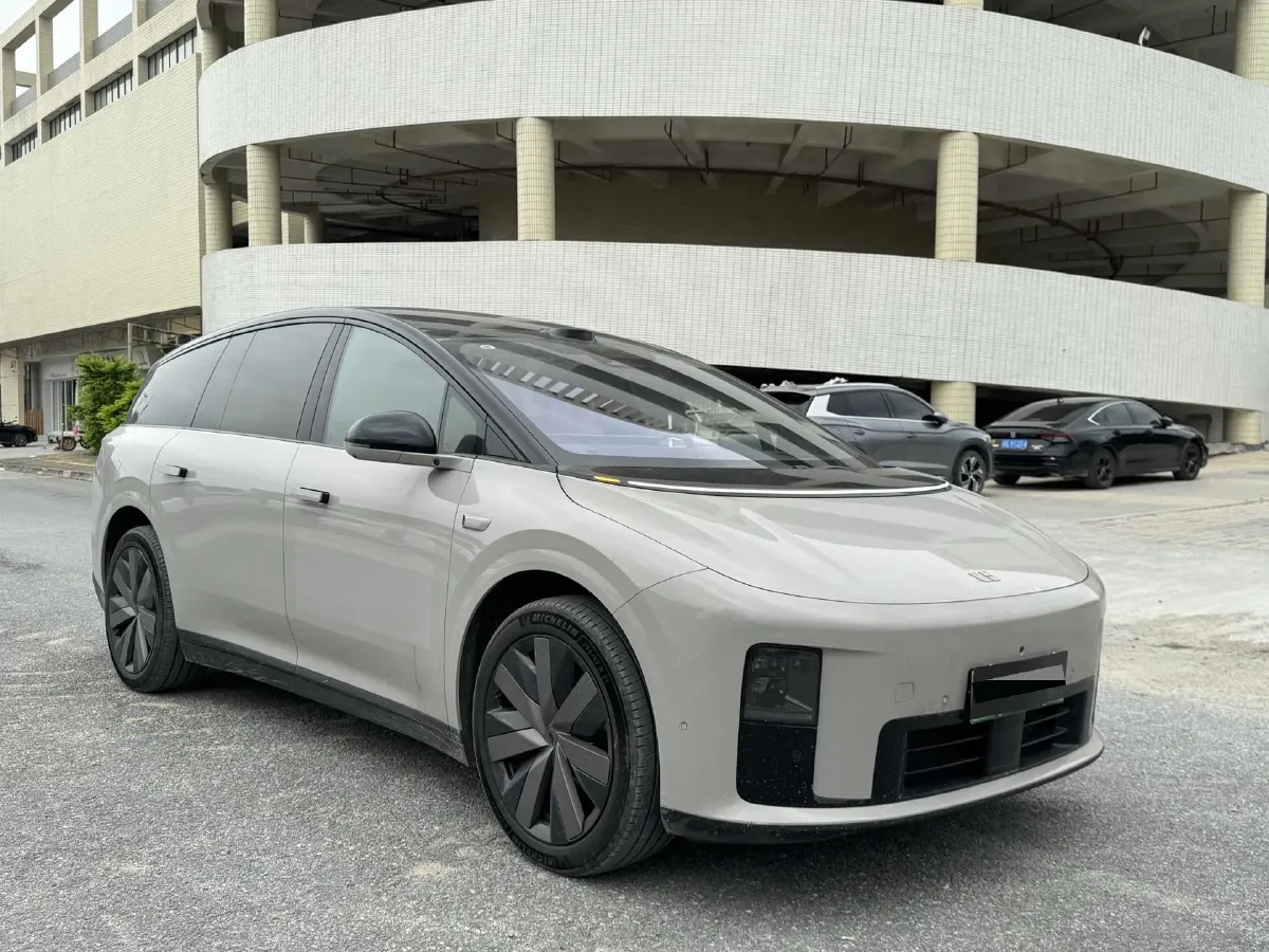 2025 Li i8 BEV,autocango,china used car exporter,china ev exporter,chinese used car exporter,chinese used ev exporter