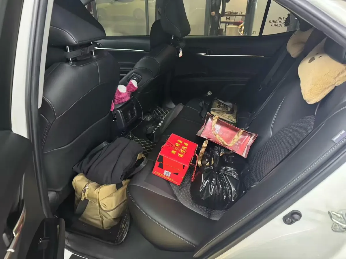 2021 Toyota Camry 2.5L 209HP L4 8AT,autocango,china used car exporter,china ev exporter,chinese used car exporter,chinese used ev exporter