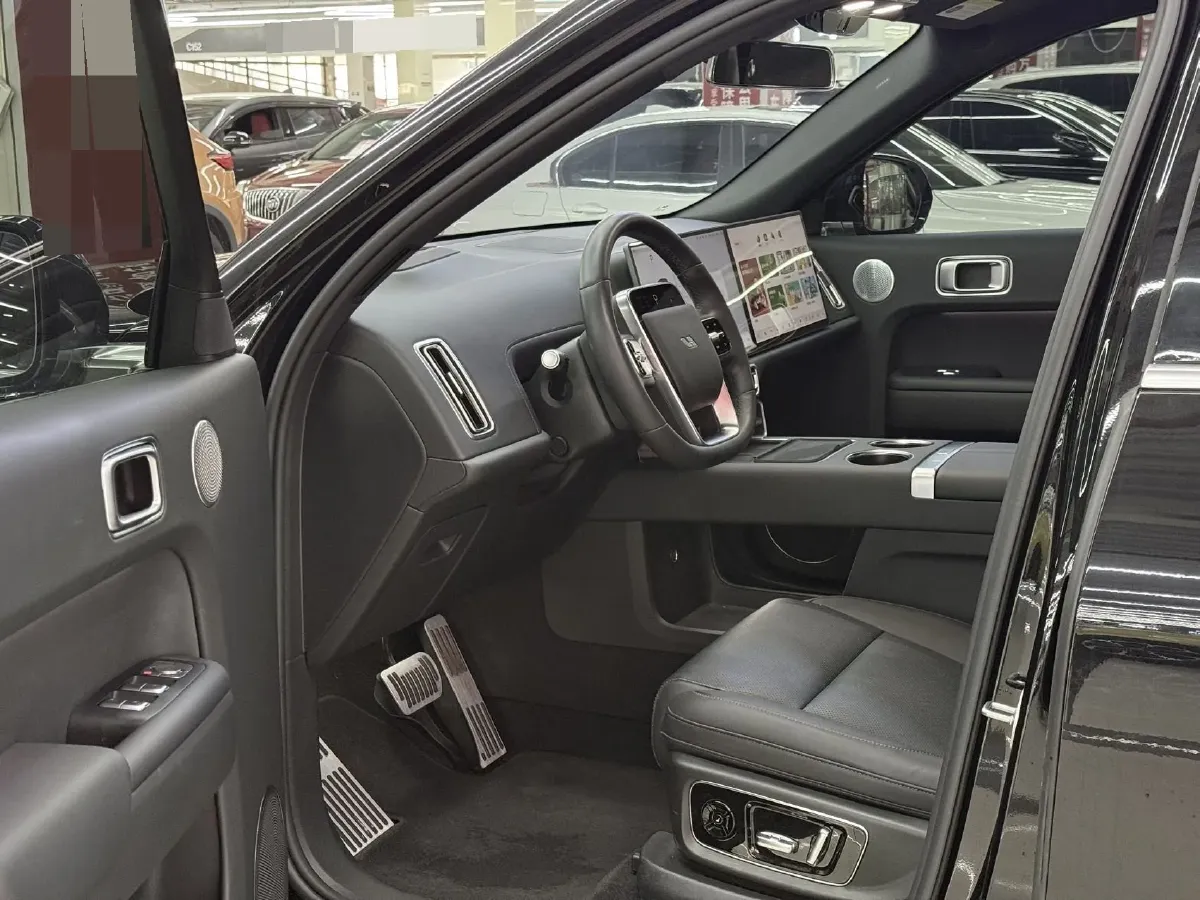 2024 Ford Bronco 2.3T 275HP L4 10AT,autocango,china used car exporter,china ev exporter,chinese used car exporter,chinese used ev exporter