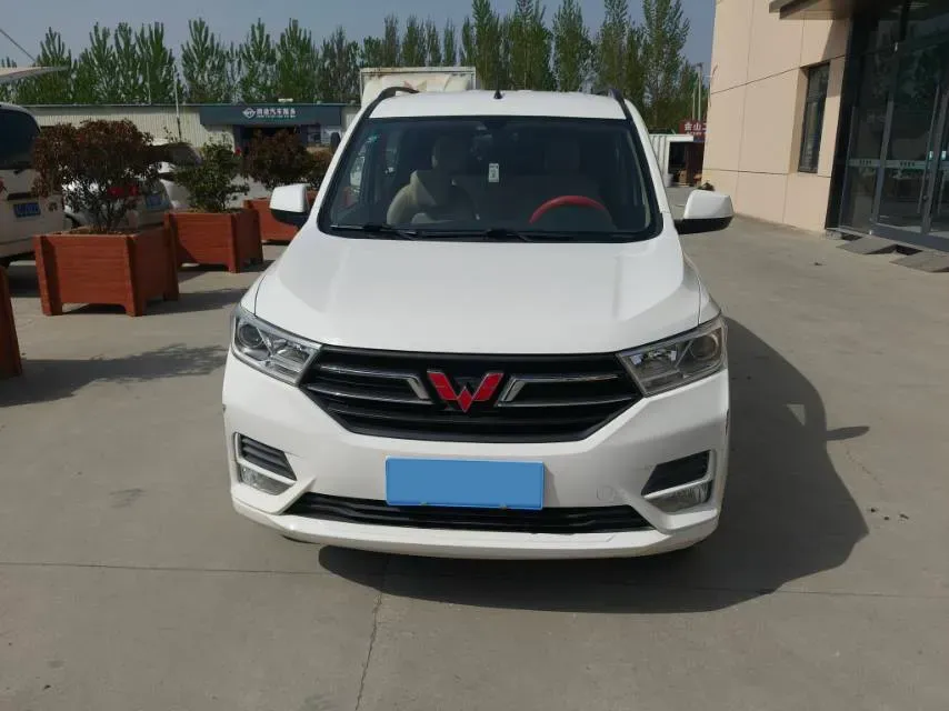 2018 WuLing HongGuang 1.5L 105HP L4 5MT,autocango,china used car exporter,china ev exporter,chinese used car exporter,chinese used ev exporter