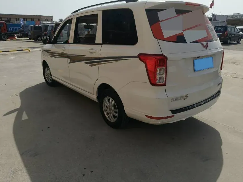 2018 WuLing HongGuang 1.5L 105HP L4 5MT,autocango,china used car exporter,china ev exporter,chinese used car exporter,chinese used ev exporter