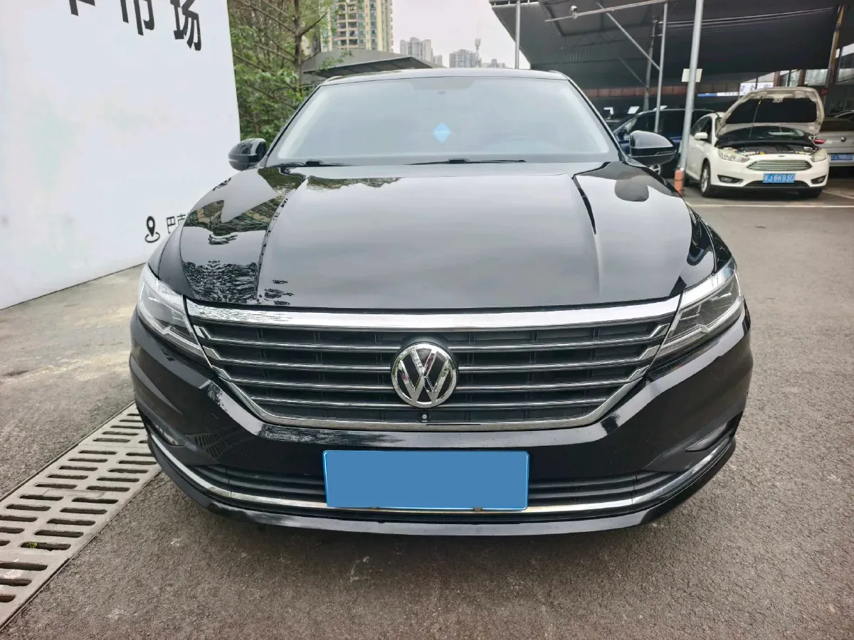 2018 Skoda Karoq 1.4T 150HP L4 7DCT,autocango,china used car exporter,china ev exporter,chinese used car exporter,chinese used ev exporter