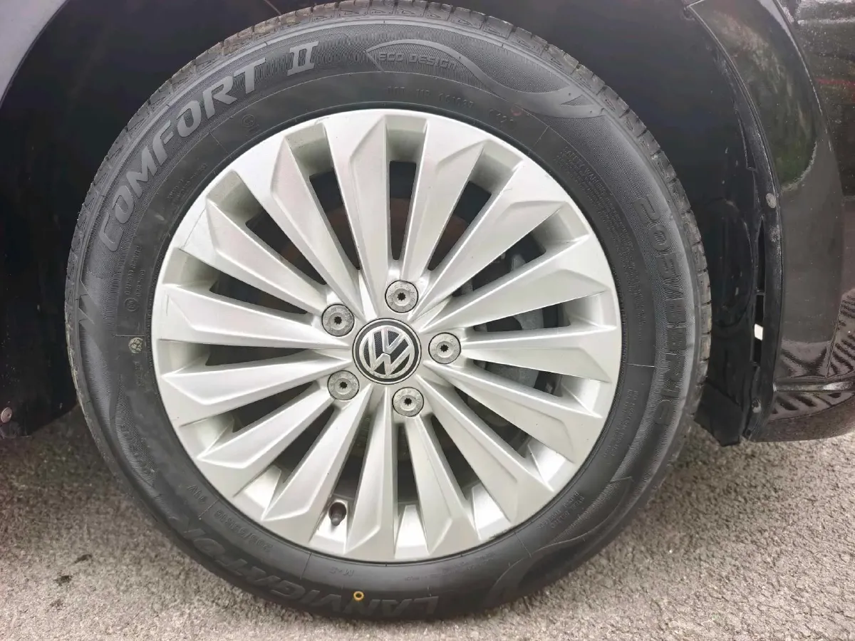 2018 Skoda Karoq 1.4T 150HP L4 7DCT,autocango,china used car exporter,china ev exporter,chinese used car exporter,chinese used ev exporter