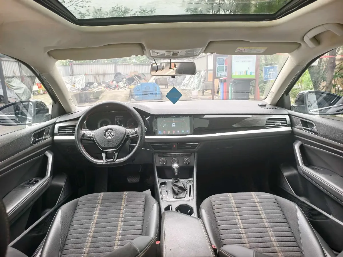 2018 Skoda Karoq 1.4T 150HP L4 7DCT,autocango,china used car exporter,china ev exporter,chinese used car exporter,chinese used ev exporter