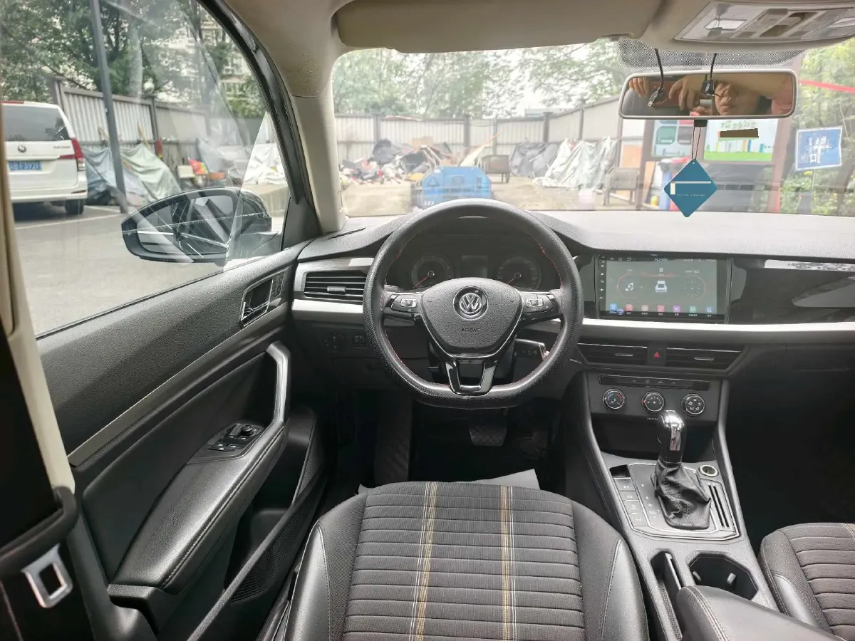 2018 Skoda Karoq 1.4T 150HP L4 7DCT,autocango,china used car exporter,china ev exporter,chinese used car exporter,chinese used ev exporter