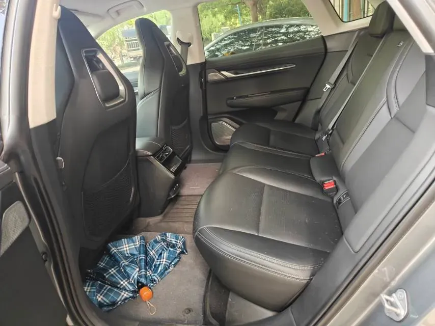 2022 Zeekr 001 BEV 86KWH,autocango,china used car exporter,china ev exporter,chinese used car exporter,chinese used ev exporter