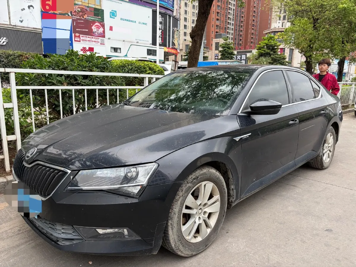 2018 Skoda Superb 1.4T 150HP L4 7DCT,autocango,china used car exporter,china ev exporter,chinese used car exporter,chinese used ev exporter