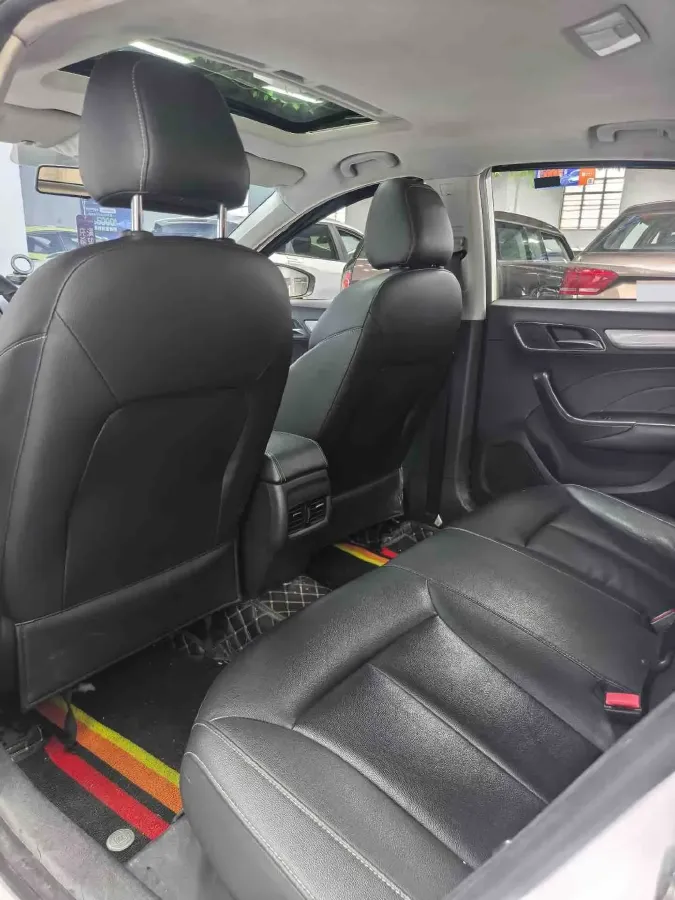 2017 Roewe i6 1.0T 125HP L3 2AT PHEV,autocango,china used car exporter,china ev exporter,chinese used car exporter,chinese used ev exporter