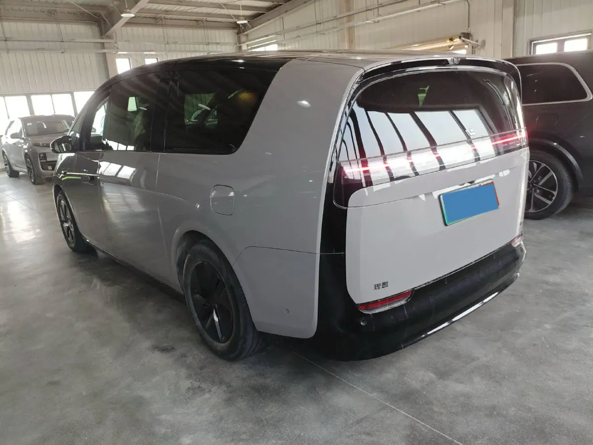 2024 Li MEGA BEV 102.7KWH,autocango,china used car exporter,china ev exporter,chinese used car exporter,chinese used ev exporter