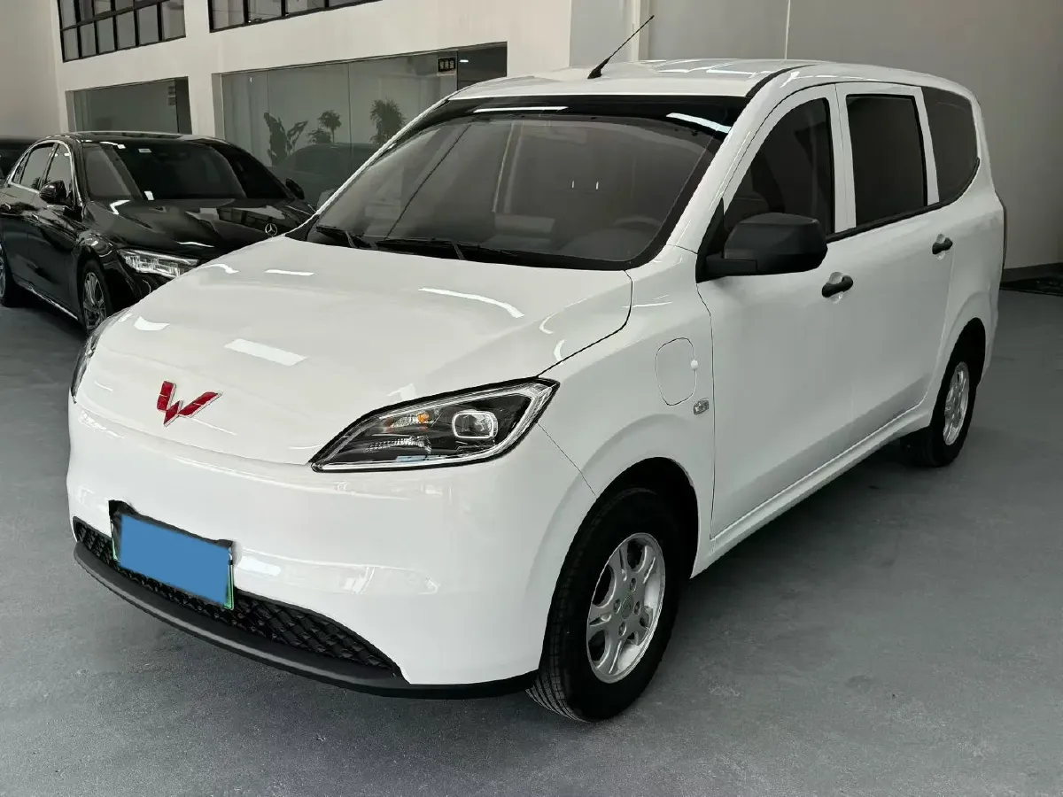 2024 WuLing HongGuang New Energy BEV 32.6KWH,autocango,china used car exporter,china ev exporter,chinese used car exporter,chinese used ev exporter