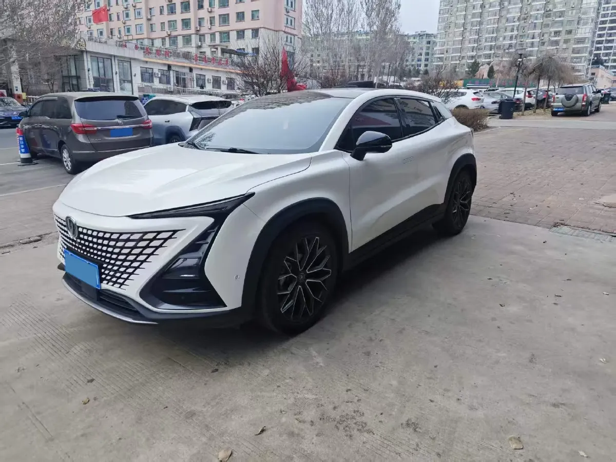 2022 ChangAn UNI-T 1.5T 188HP L4 7DCT,autocango,china used car exporter,china ev exporter,chinese used car exporter,chinese used ev exporter