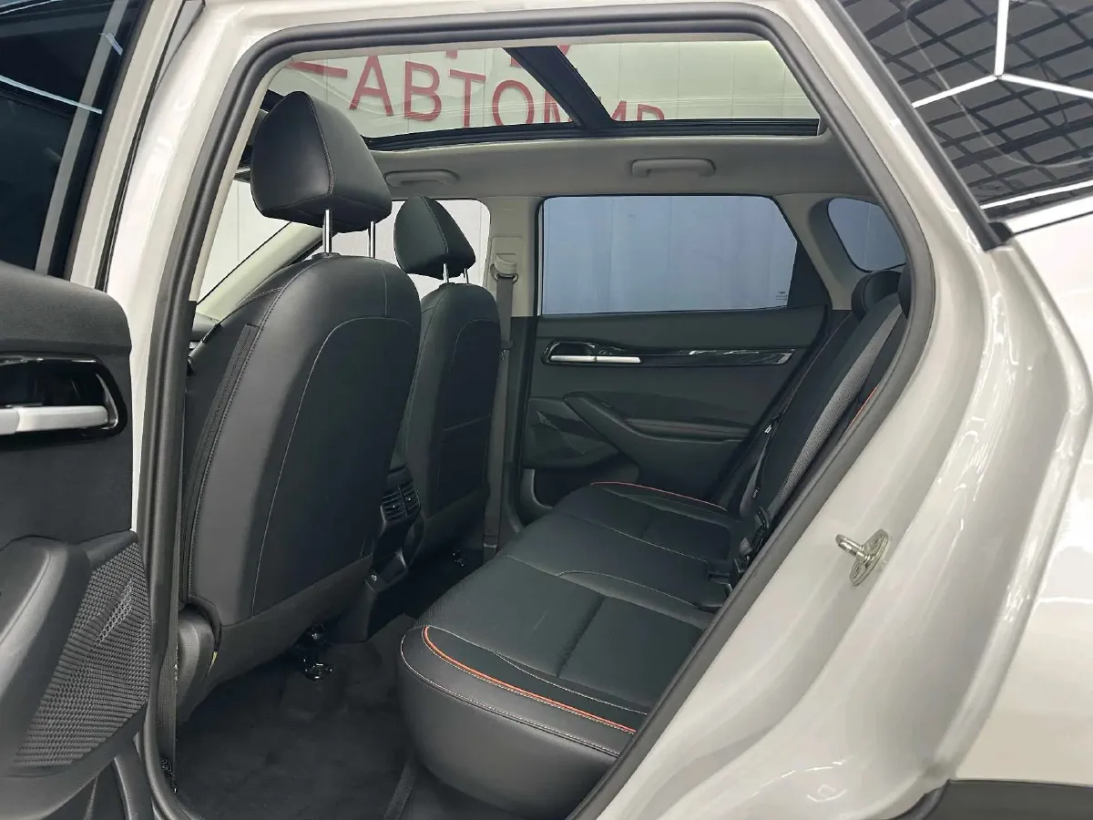 2023 Kia Seltos 1.5L 115HP L4 CVT,autocango,china used car exporter,china ev exporter,chinese used car exporter,chinese used ev exporter