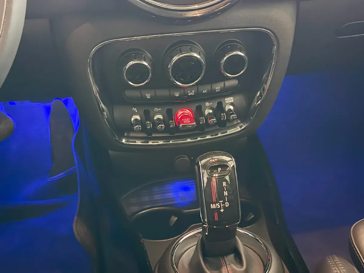 2019 MINI CLUBMAN 2.0T 192HP L4 7DCT,autocango,china used car exporter,china ev exporter,chinese used car exporter,chinese used ev exporter