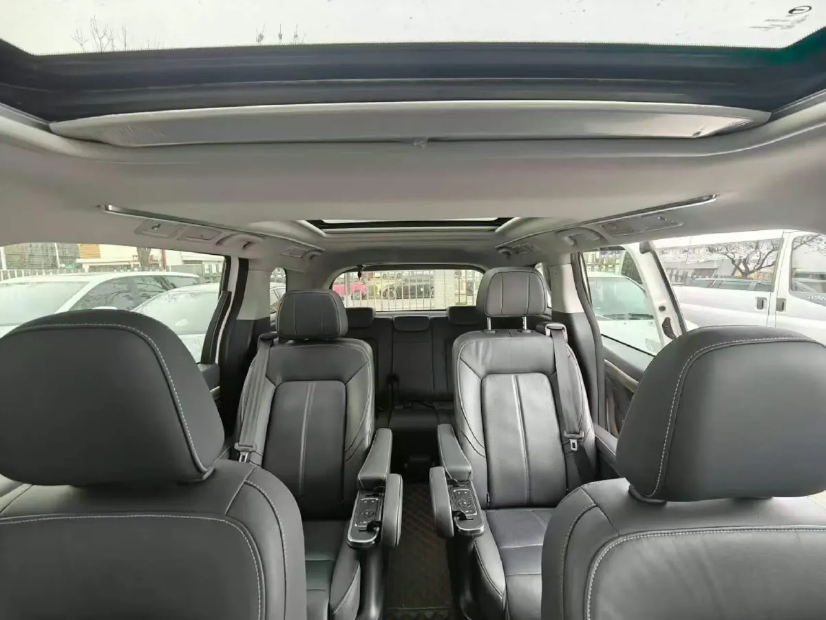 2021 GAC Trumpchi M8 2.0T 252HP L4 8AT,autocango,china used car exporter,china ev exporter,chinese used car exporter,chinese used ev exporter