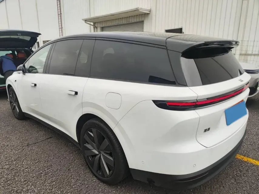 2025 Li i8 BEV,autocango,china used car exporter,china ev exporter,chinese used car exporter,chinese used ev exporter