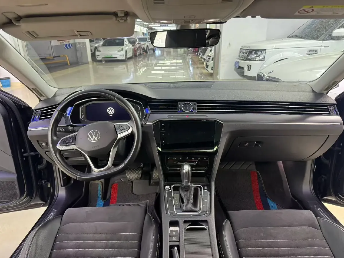 2020 Volkswagen Magotan 2.0T 186HP L4 7DCT,autocango,china used car exporter,china ev exporter,chinese used car exporter,chinese used ev exporter
