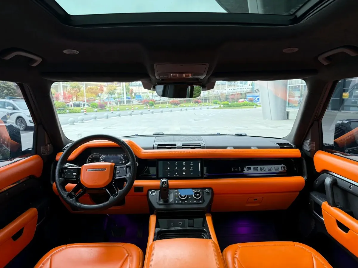 2022 Land Rover Defender 3.0T 400HP L6 8AT,autocango,china used car exporter,china ev exporter,chinese used car exporter,chinese used ev exporter